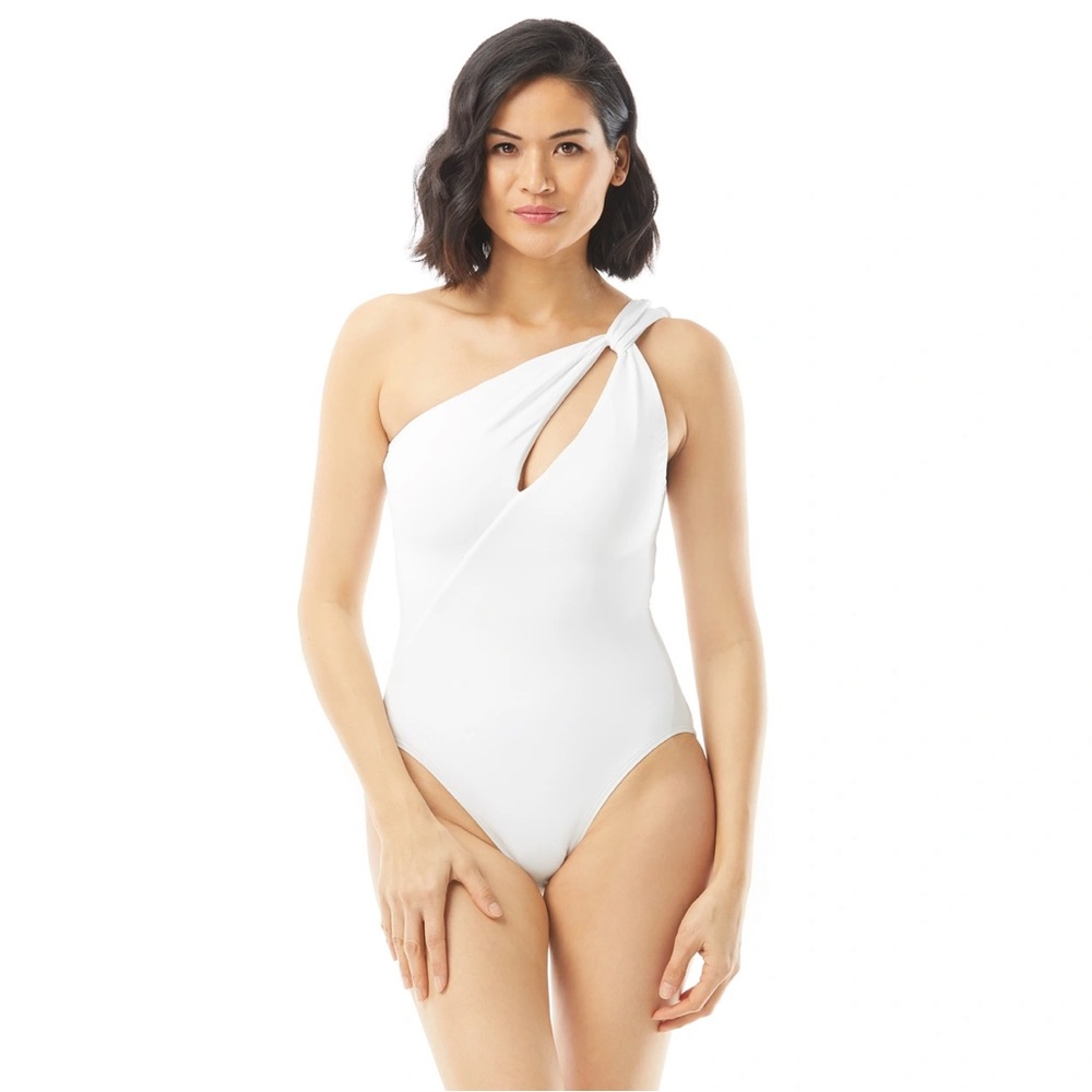 Carmen Marc Valvo Twisted Tides One Shoulder Cut Out One Piece Swimsuit White 10